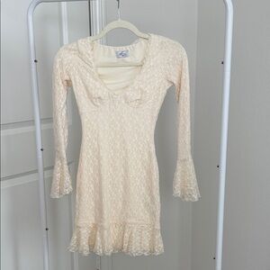 Oh Polly Long Sleeve Ruffled Lace Mini Dress (Ivory, XS)